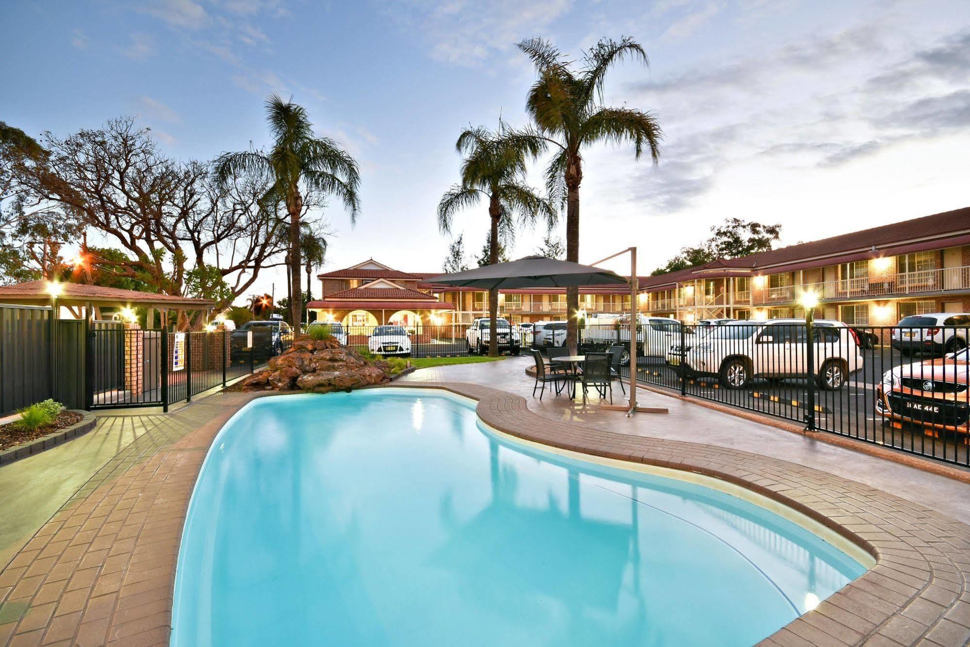The Aberdeen Motel Dubbo Bagian luar foto