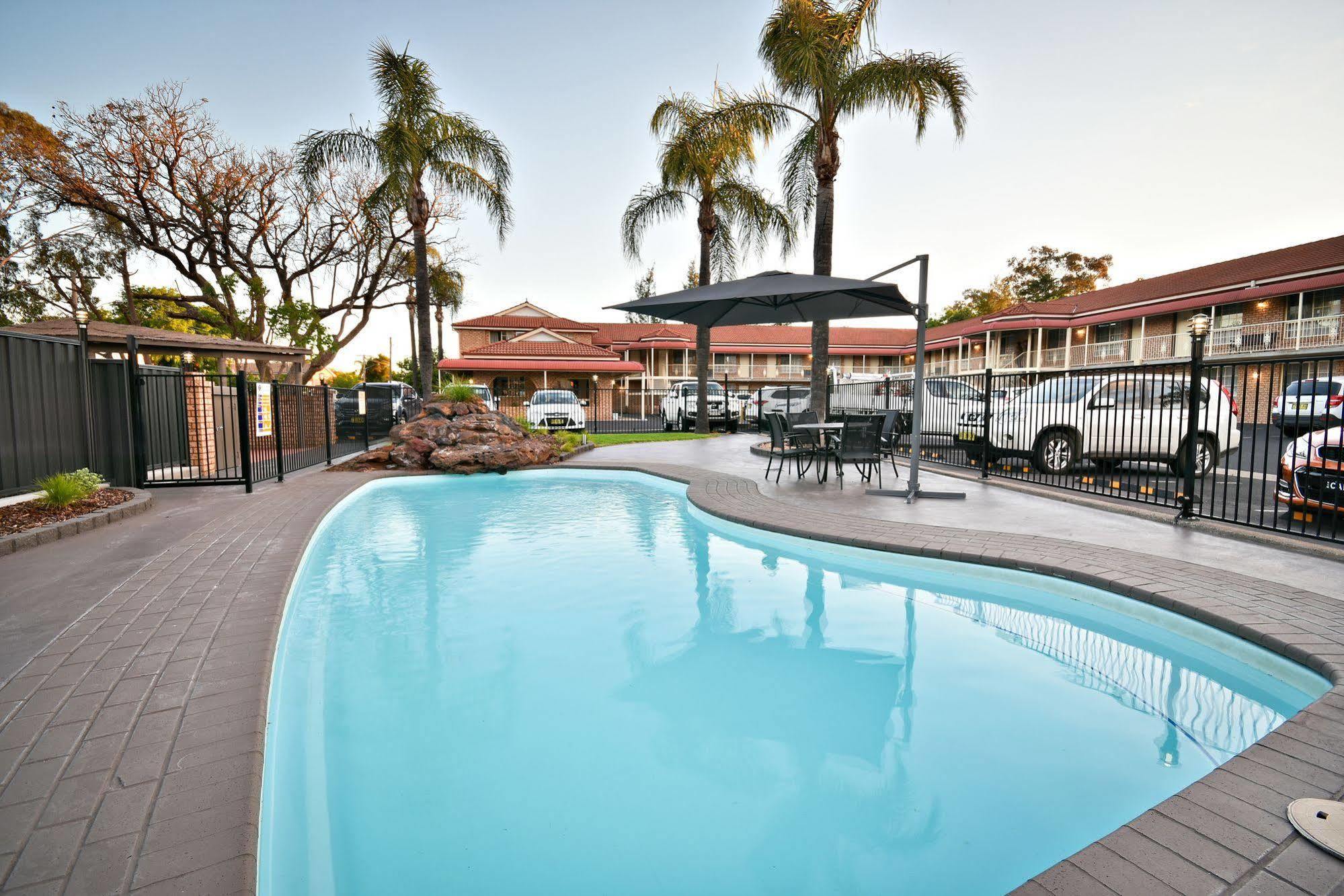The Aberdeen Motel Dubbo Bagian luar foto
