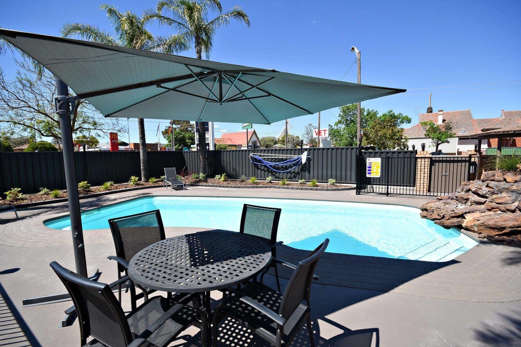 The Aberdeen Motel Dubbo Bagian luar foto